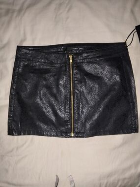 Blank NYC Black Faux Snake-Texture Mini Skirt with Center Gold Zip